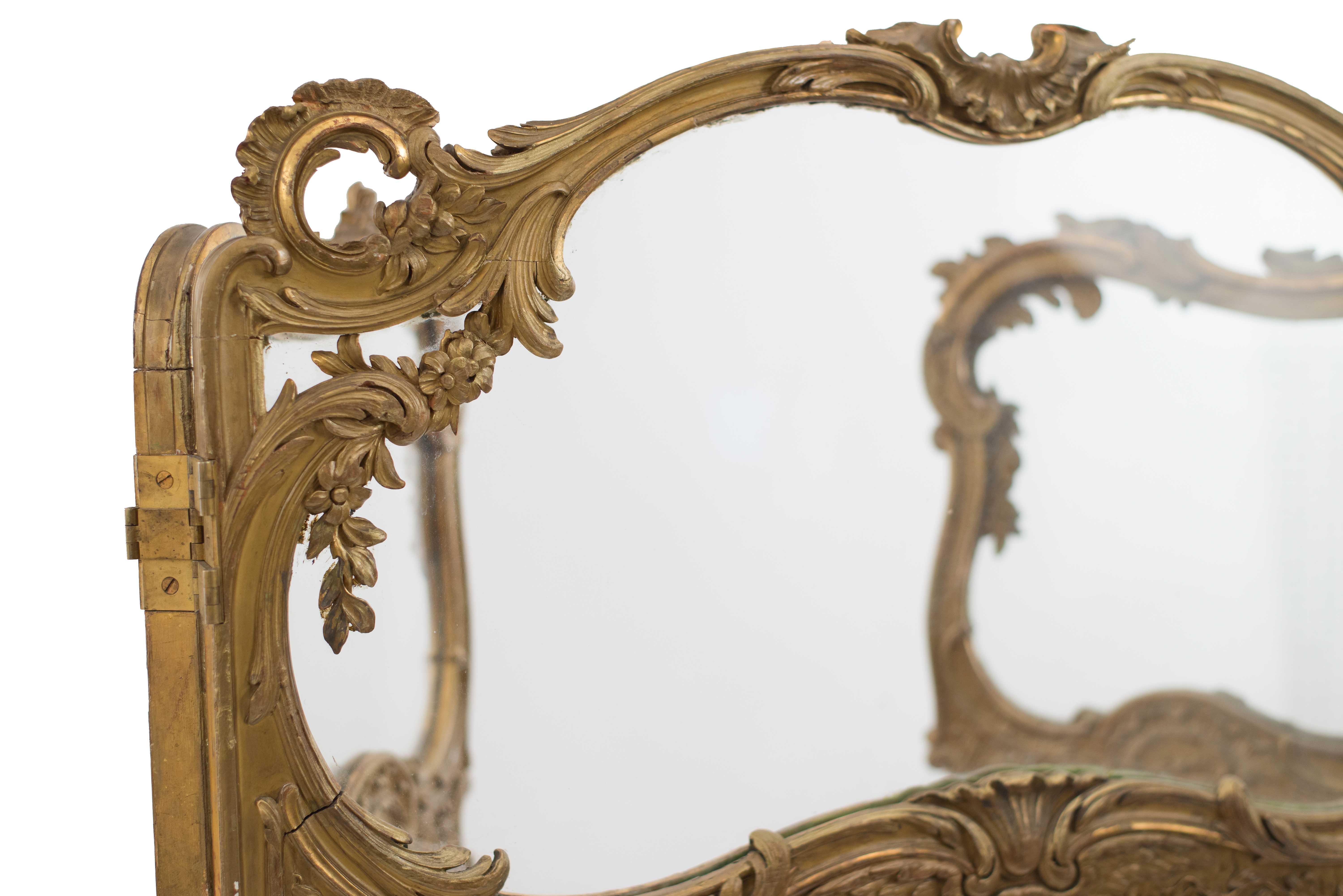 Vergoldeter 3-facher Raumteiler im Louis-XV-Stil mit Glasplatte (19. Jahrhundert) im Angebot