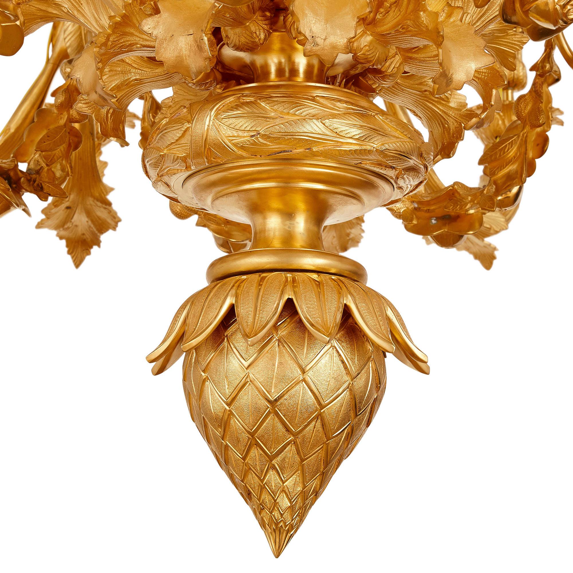 Louis XV style gilt bronze 33-light chandelier In Good Condition For Sale In London, GB