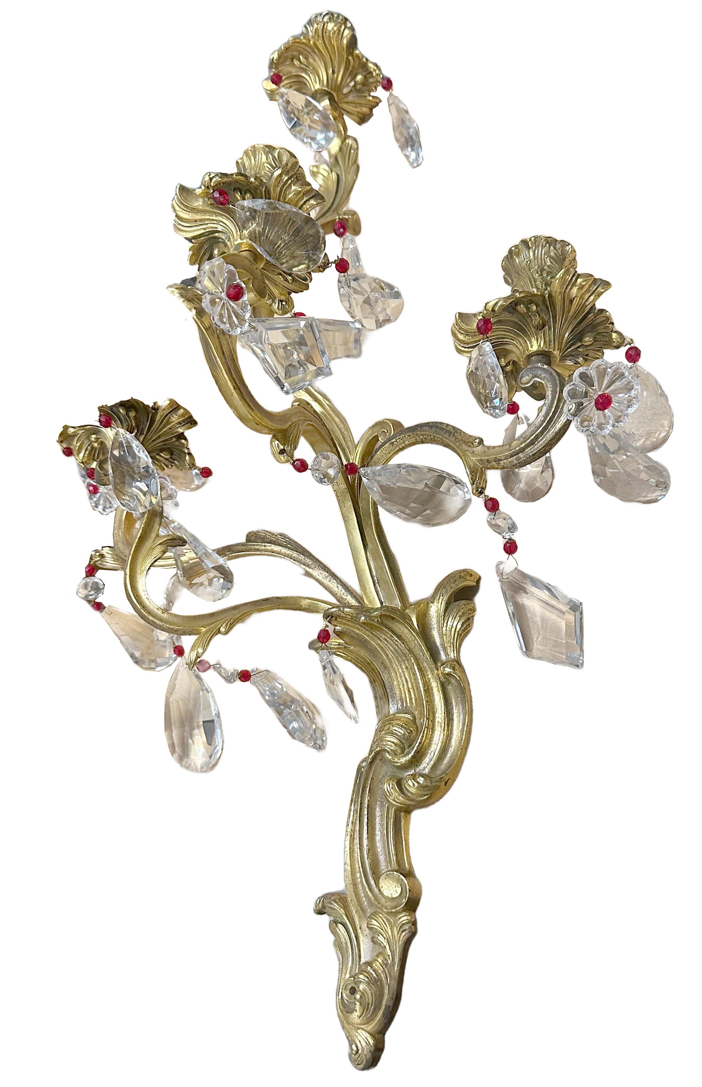 Lámpara de bronce dorado y cristal estilo Luis XV en Bueno estado para la venta en Dallas, TX