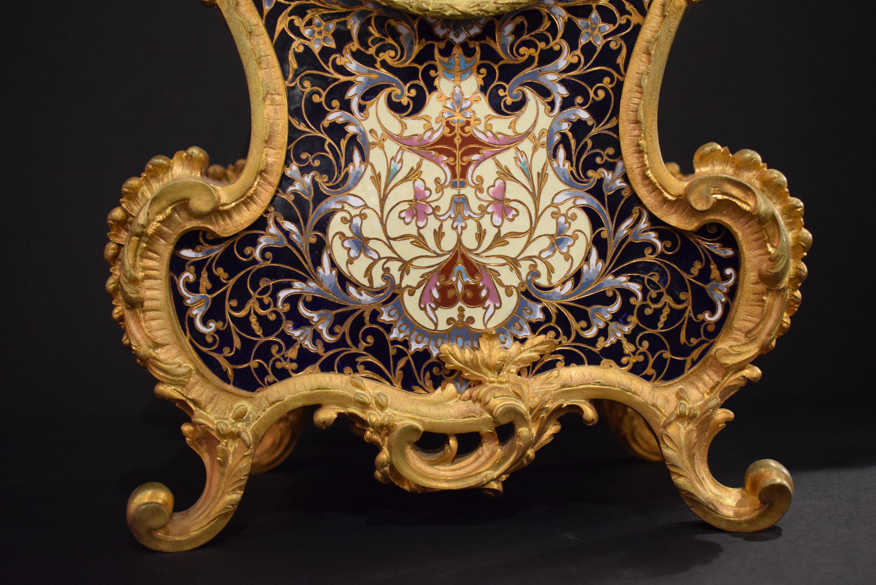 Louis XV Style Gilt Bronze and Enameled Clock In Good Condition In Atlanta, GA