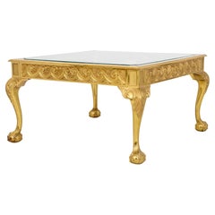 Mesa de centro con tapa de cristal de bronce dorado estilo Luis XV