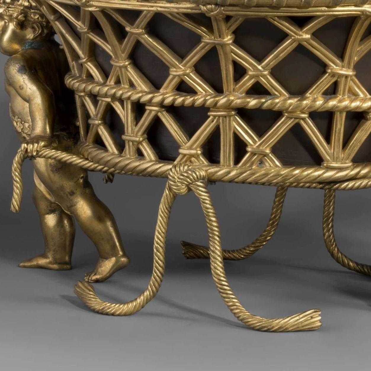 Français Jardinière de style Louis XV en bronze doré de la Maison Alphonse Giroux, français en vente
