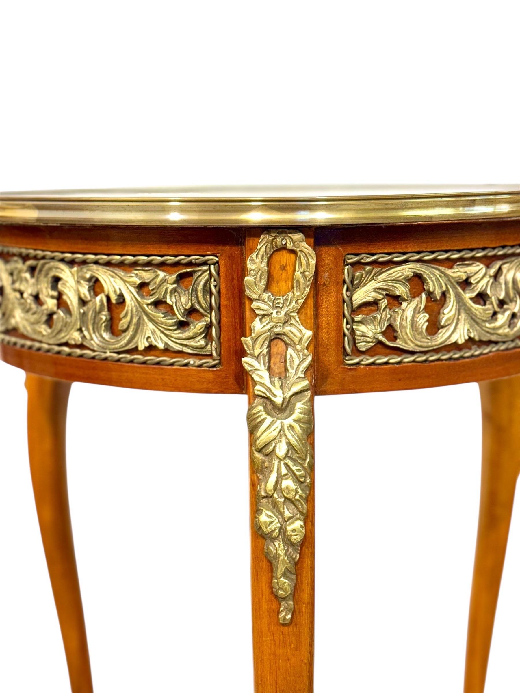 Guéridon Montado en Bronce Dorado Estilo Luis XV, Francia, Finales S. XIX en venta 8
