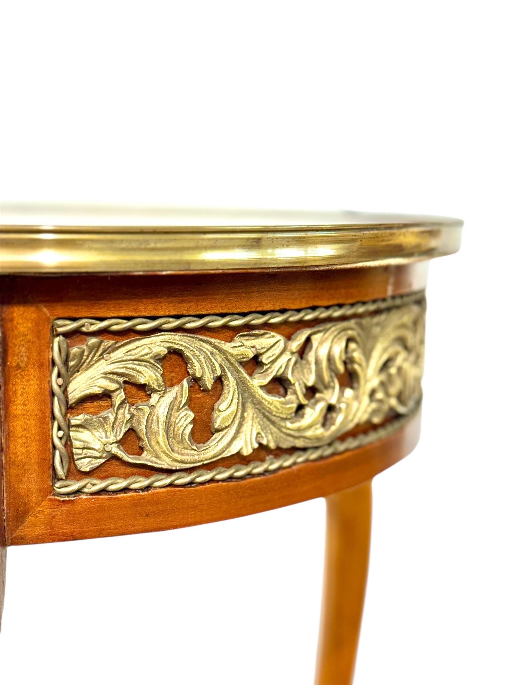 Guéridon Montado en Bronce Dorado Estilo Luis XV, Francia, Finales S. XIX en Bueno estado para la venta en LA CIOTAT, FR