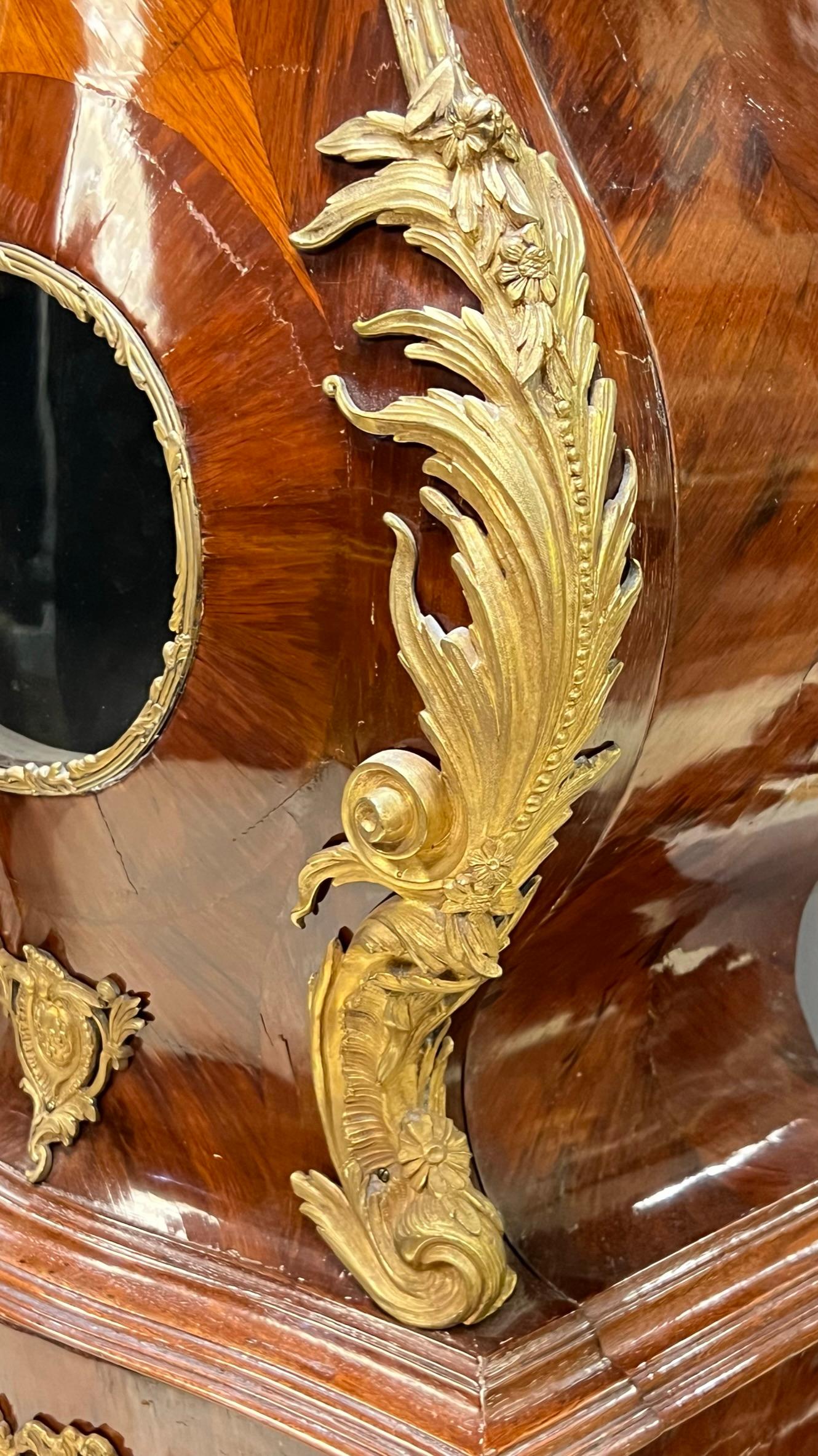 Louis XV-Stil vergoldete Bronze montiert Kingwood Tall-Gehäuse Uhr mit Intarsien Intarsien im Angebot 5