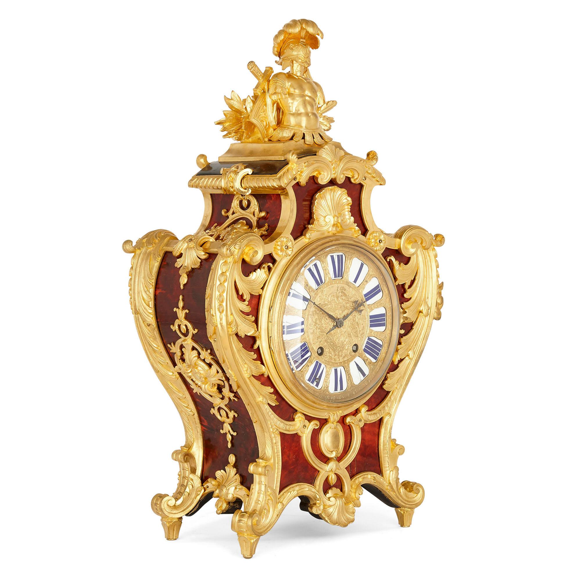 Néo-rococo Horloge à support en forme de écaille de tortue de style Louis XV montée sur bronze doré par Gros en vente