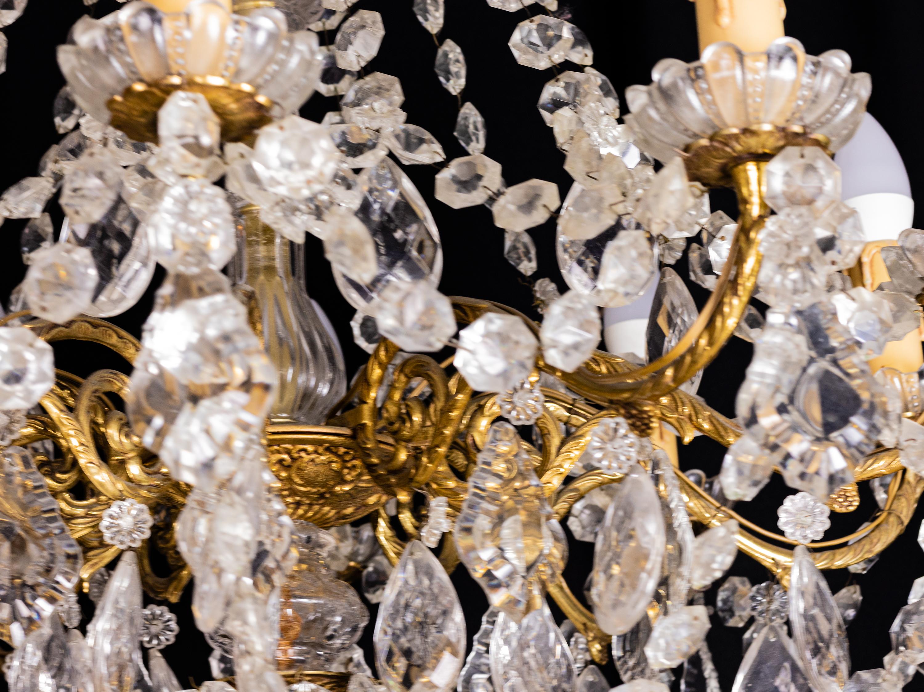 Louis XV Style Gilt Bronze Ten Arms Chandelier  In Good Condition For Sale In Lisbon, PT