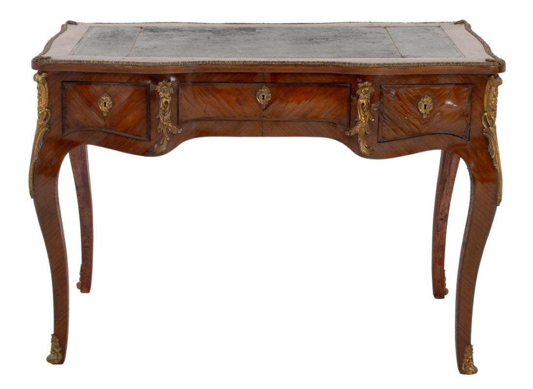 Louis XV Style Gilt Metal Mounted Bureau Plat In Good Condition For Sale In Astoria, NY