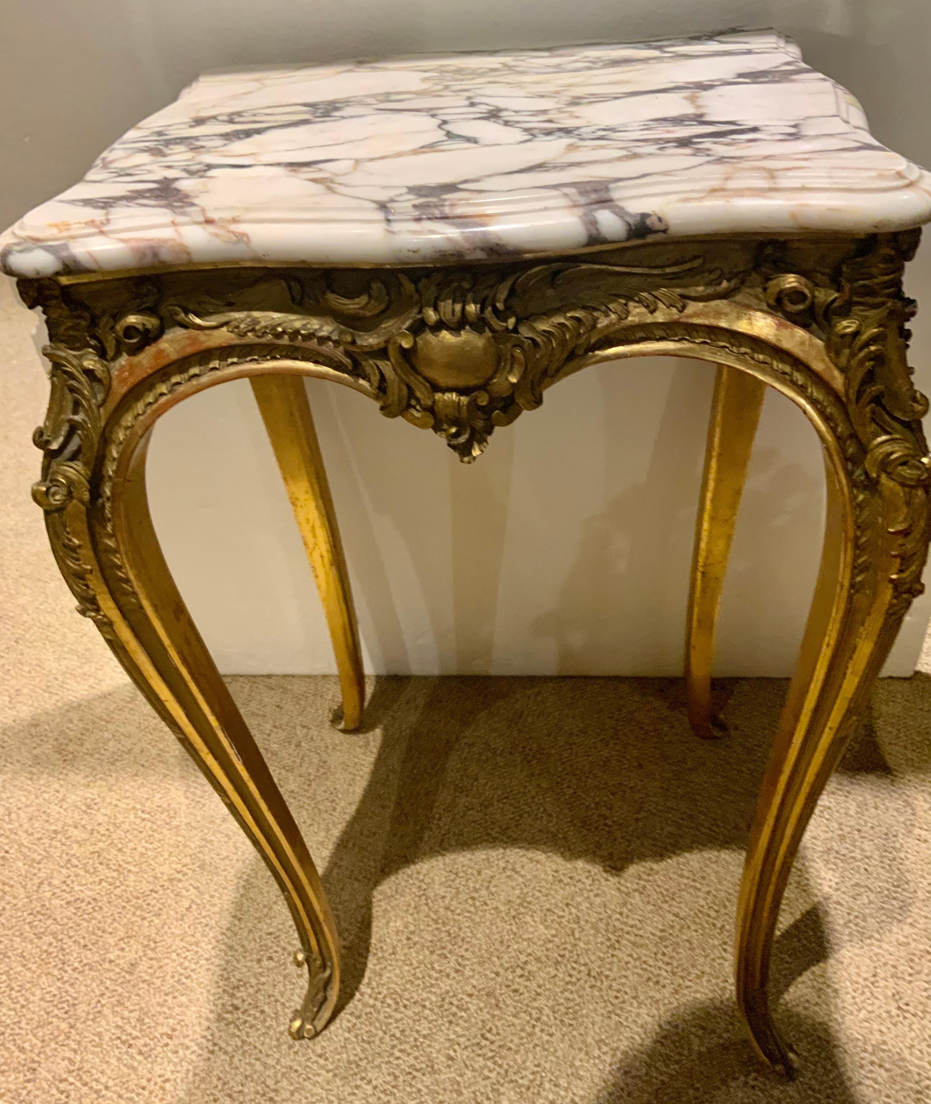 Giltwood Louis XV-Style Gilt Wood Occasional Table with White/Cream Hue Marble Top For Sale