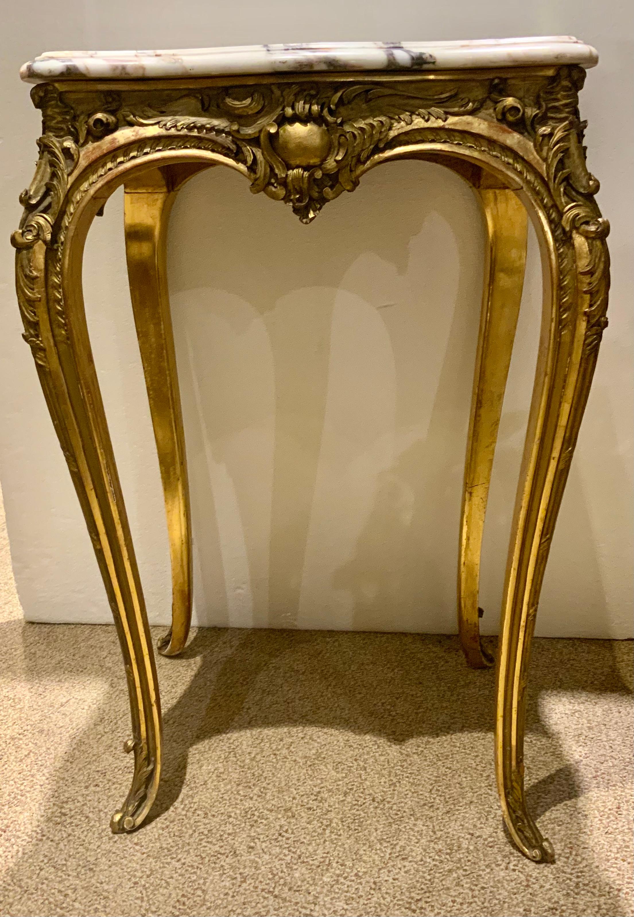 Louis XV-Style Gilt Wood Occasional Table with White/Cream Hue Marble Top For Sale 2