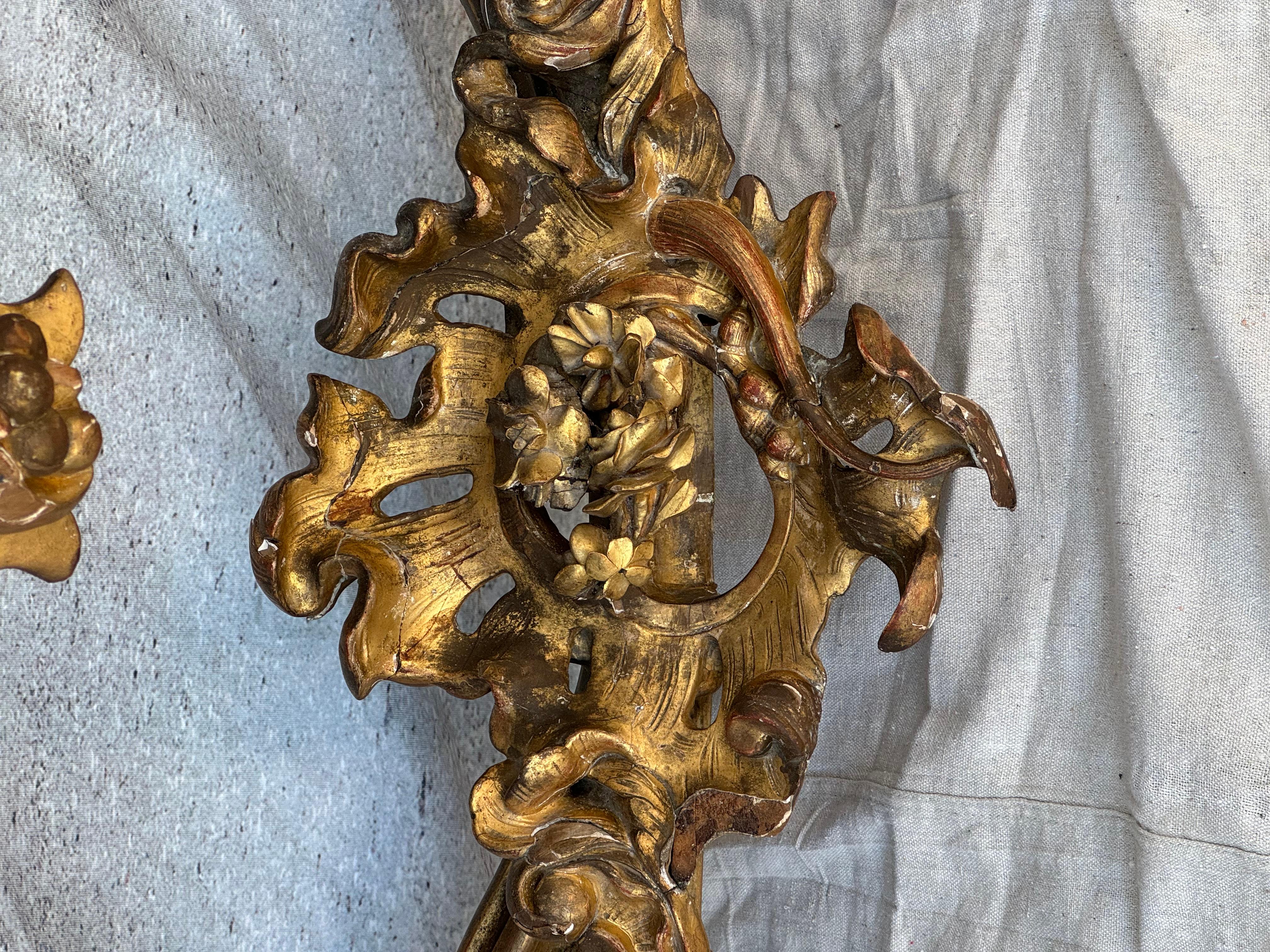 Konsolentisch aus Giltholz und Marmor im Stil Louis XV (Handgeschnitzt)