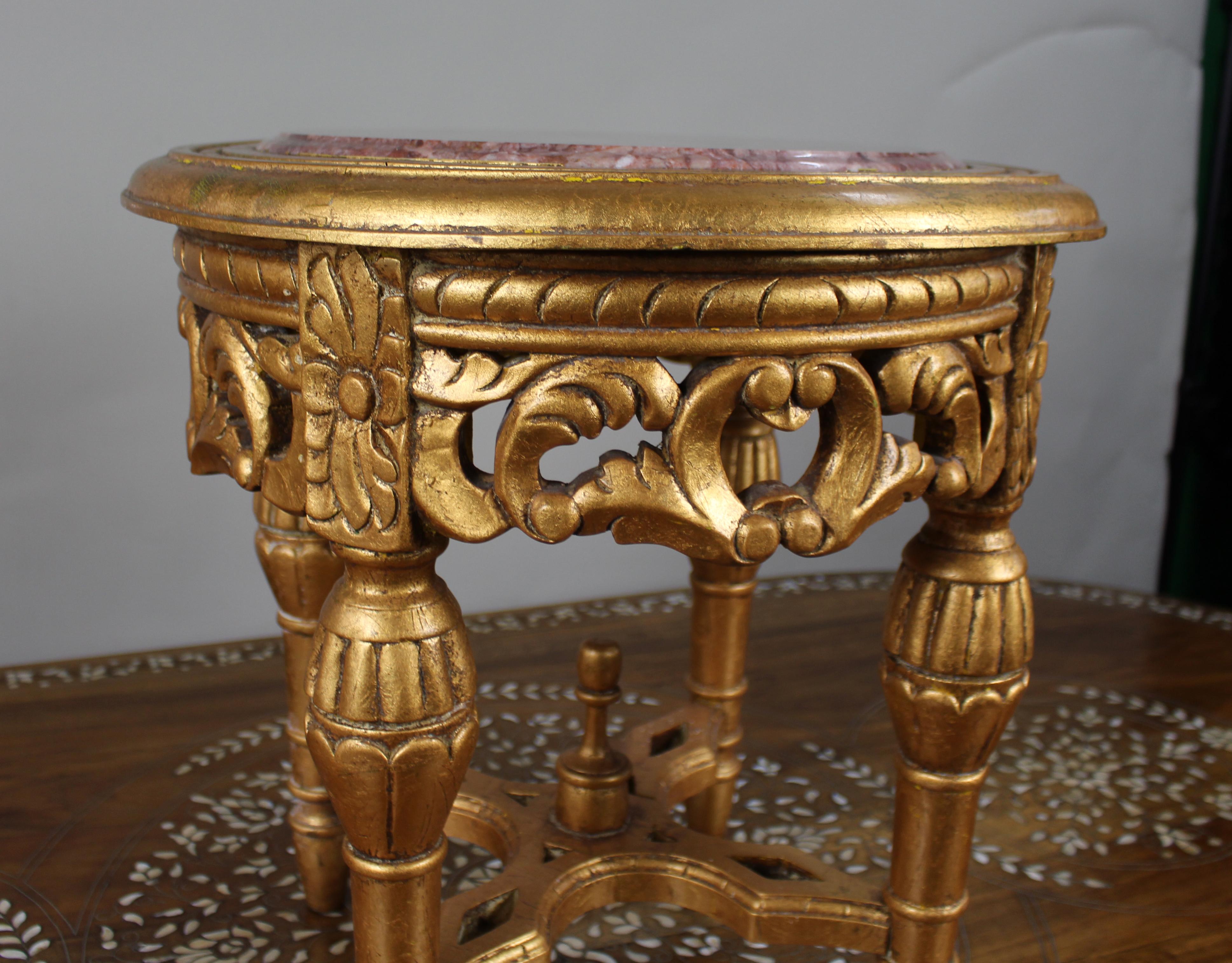 Louis XV Style Giltwood and Rouge Marble Lamp Table For Sale 2
