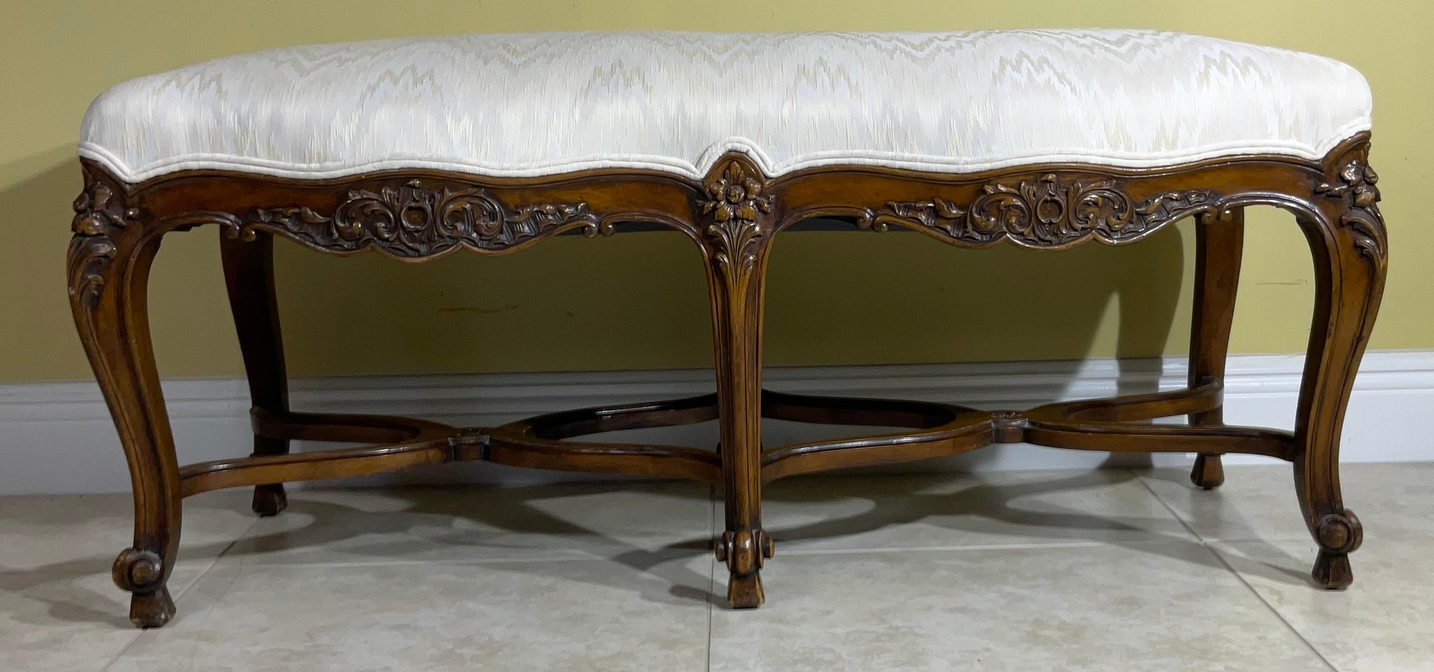 Mid-20th Century Louis XV Style, Giltwood Long Bench For Sale