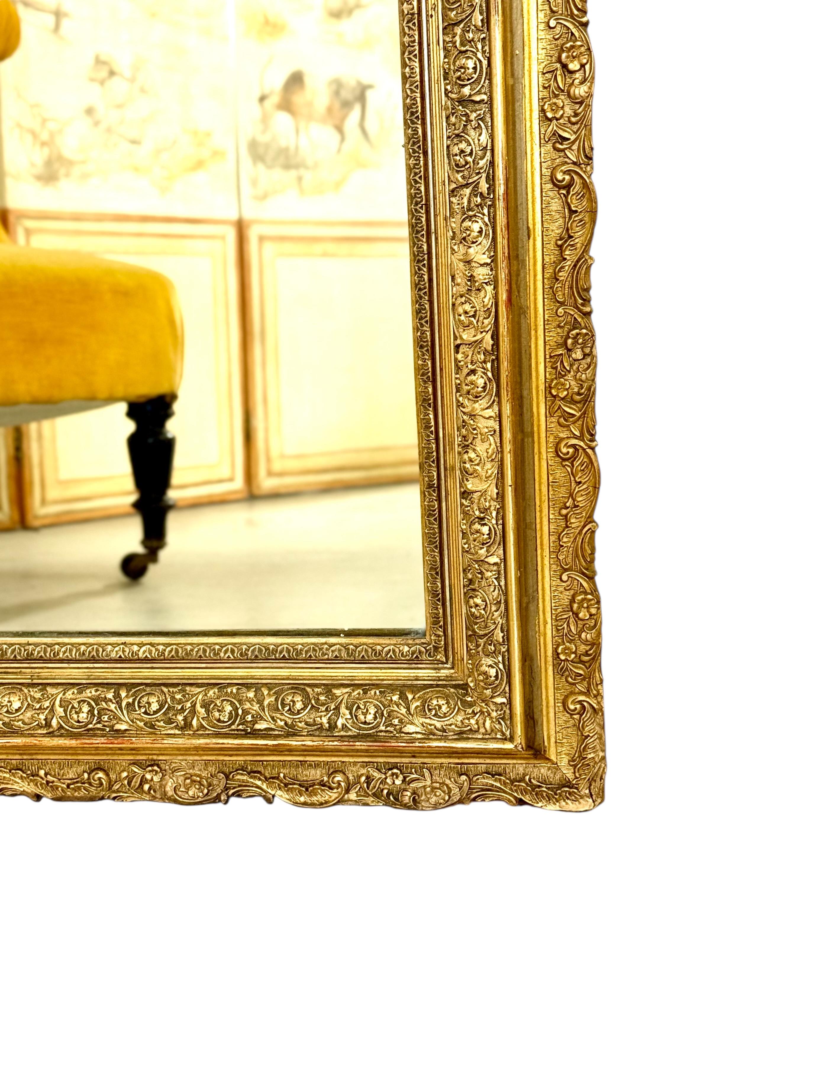 Louis XV Style Giltwood Mirror 19th Century For Sale 4