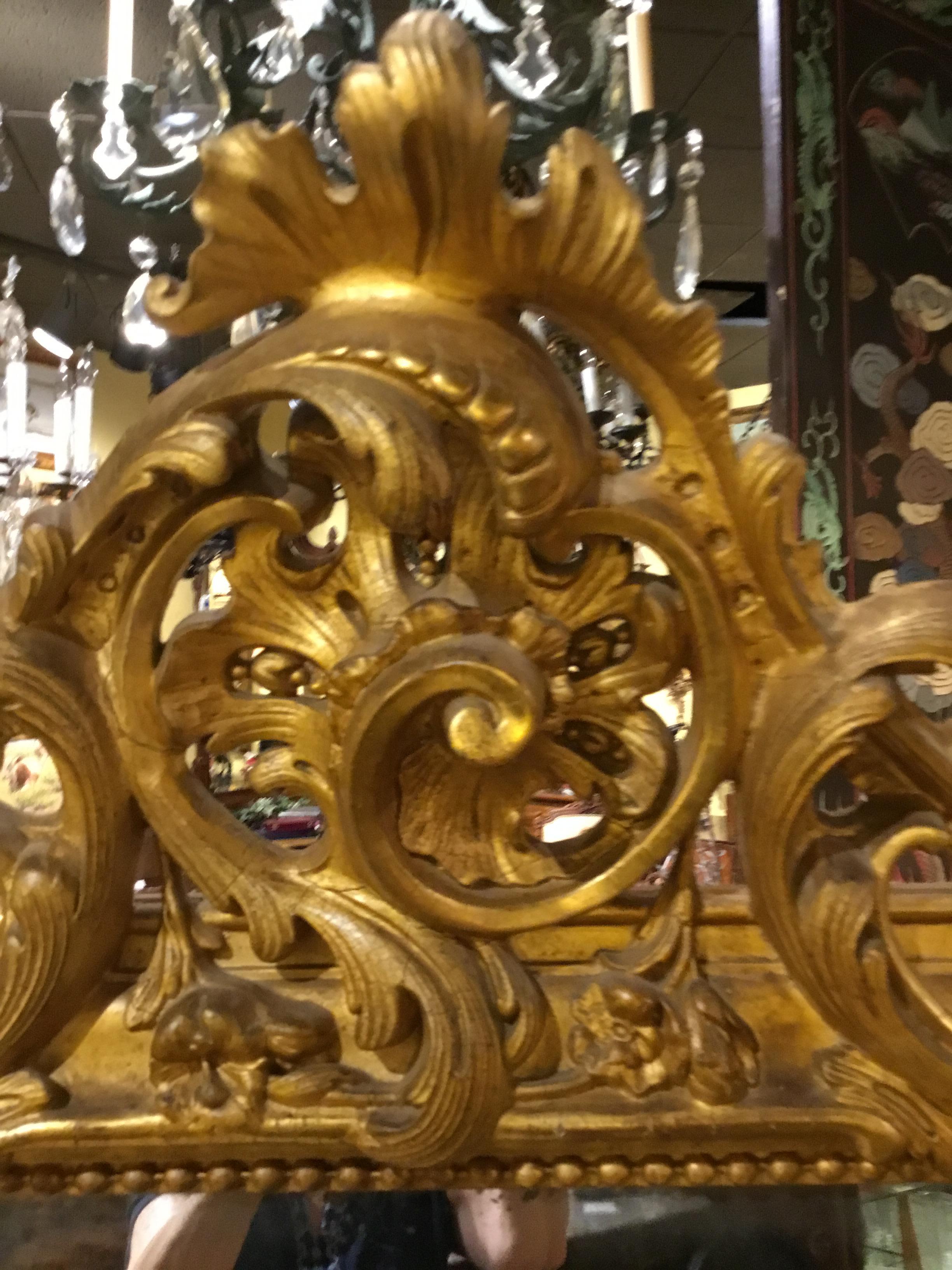 French Louis XV-Style Giltwood Mirror with Large Gilt Cartouche at the Center Crest