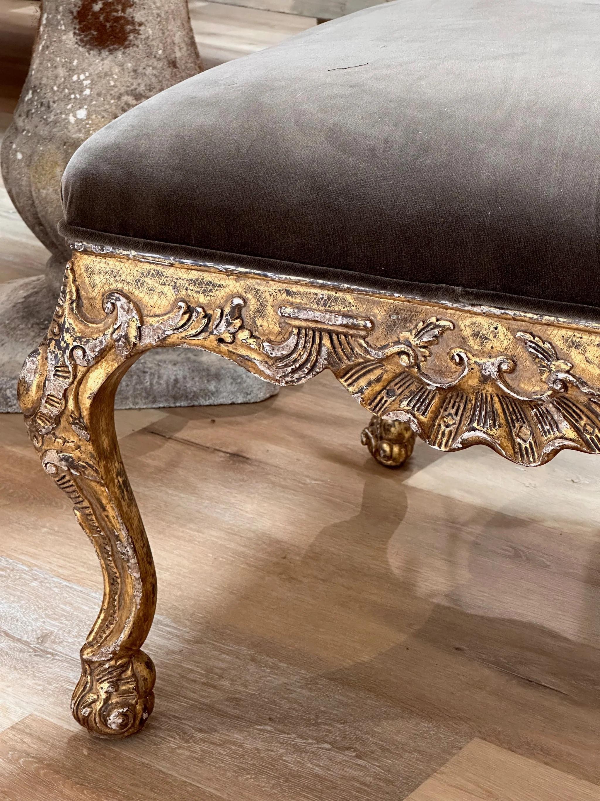 Louis XV Style Giltwood Tabouret In Good Condition For Sale In Charlottesville, VA