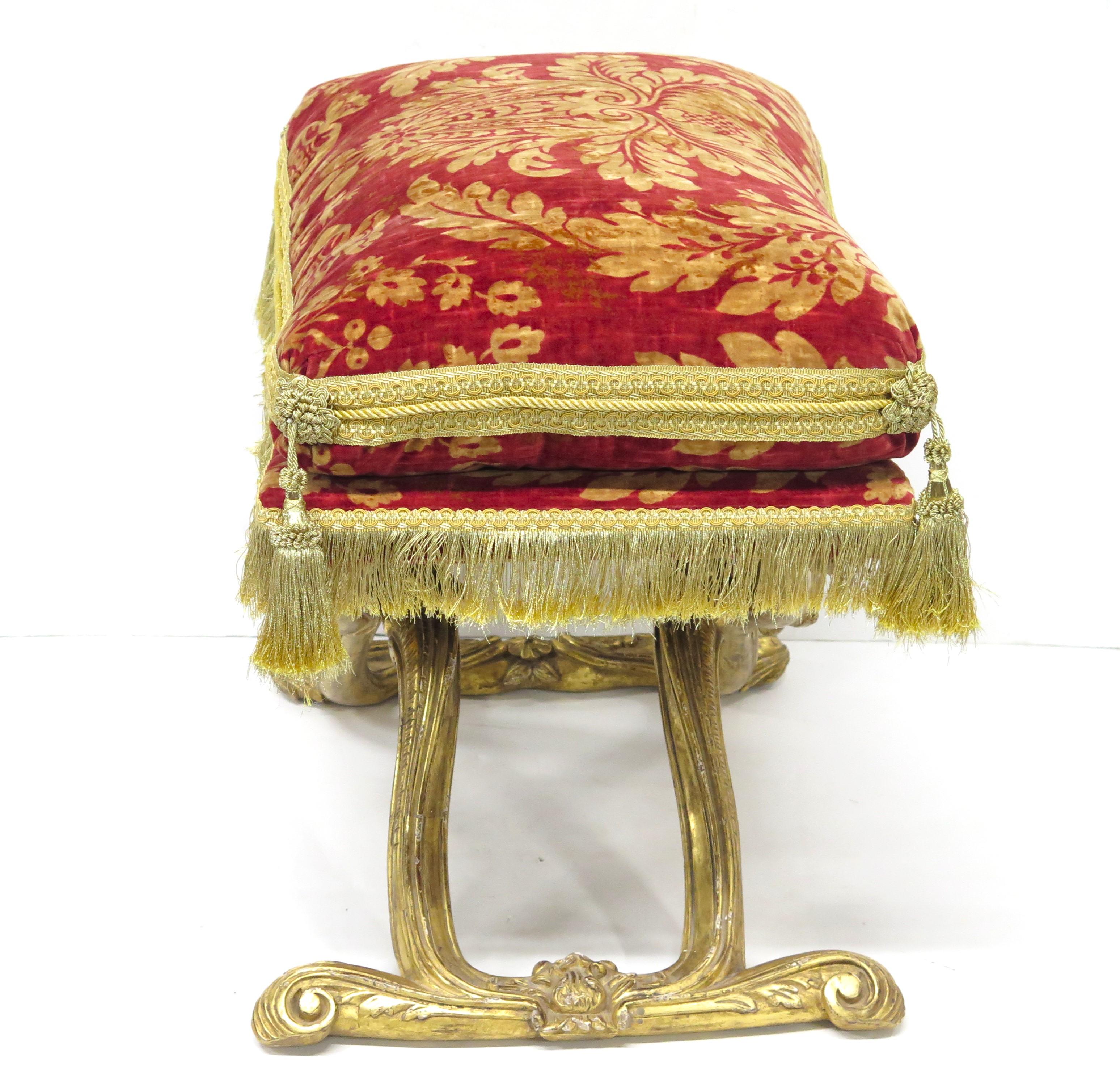 French Louis XV-Style Giltwood X-Shaped Folding Stool / Curule Seat For Sale