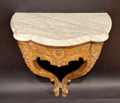 Console in legno di faggio intagliato a mano in stile Luigi XV con piano in marmo bianco di Carrara