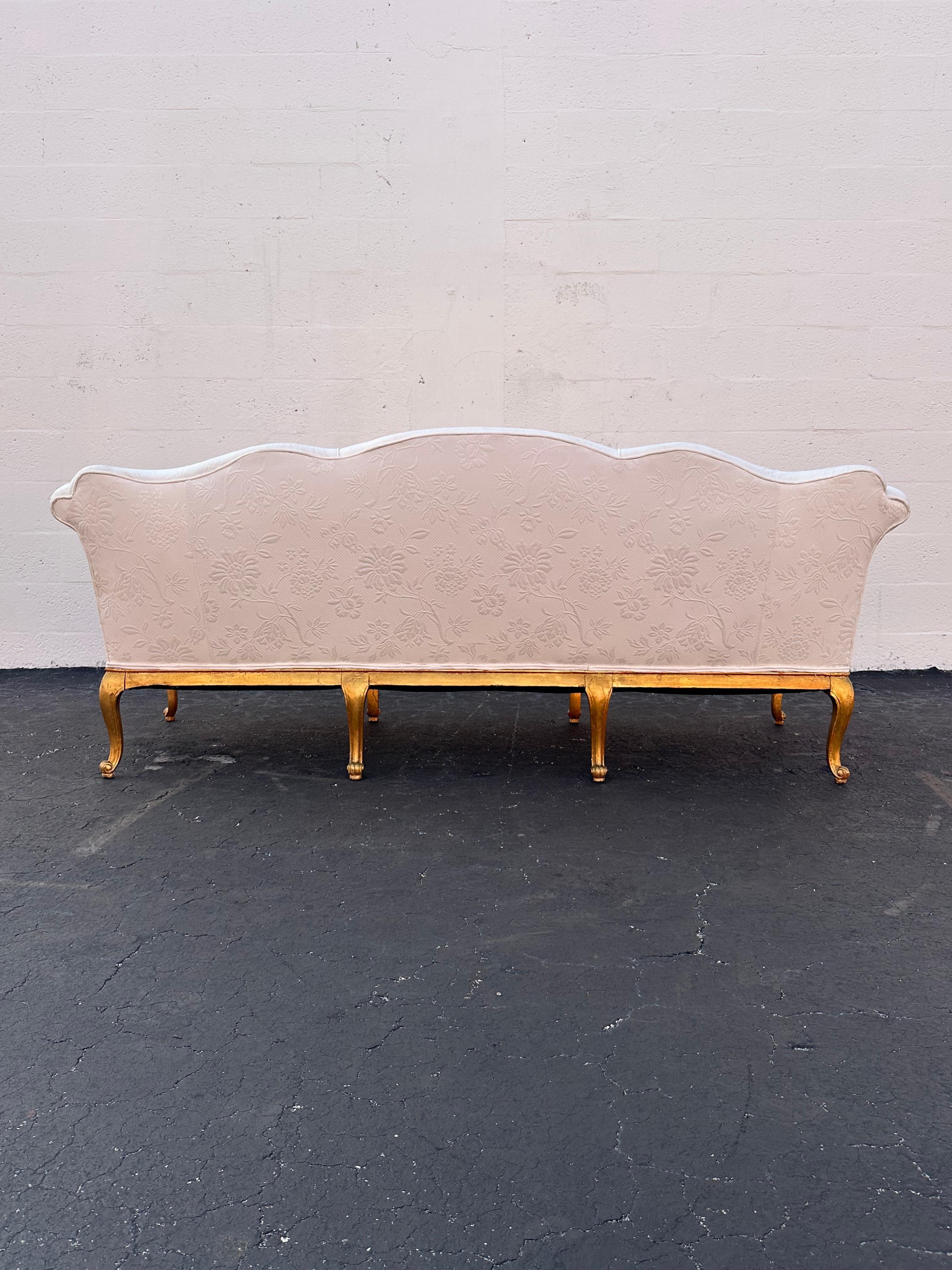 Louis XV Style Immaculate French Gold Giltwood Quilted Floral White Sofa For Sale 4