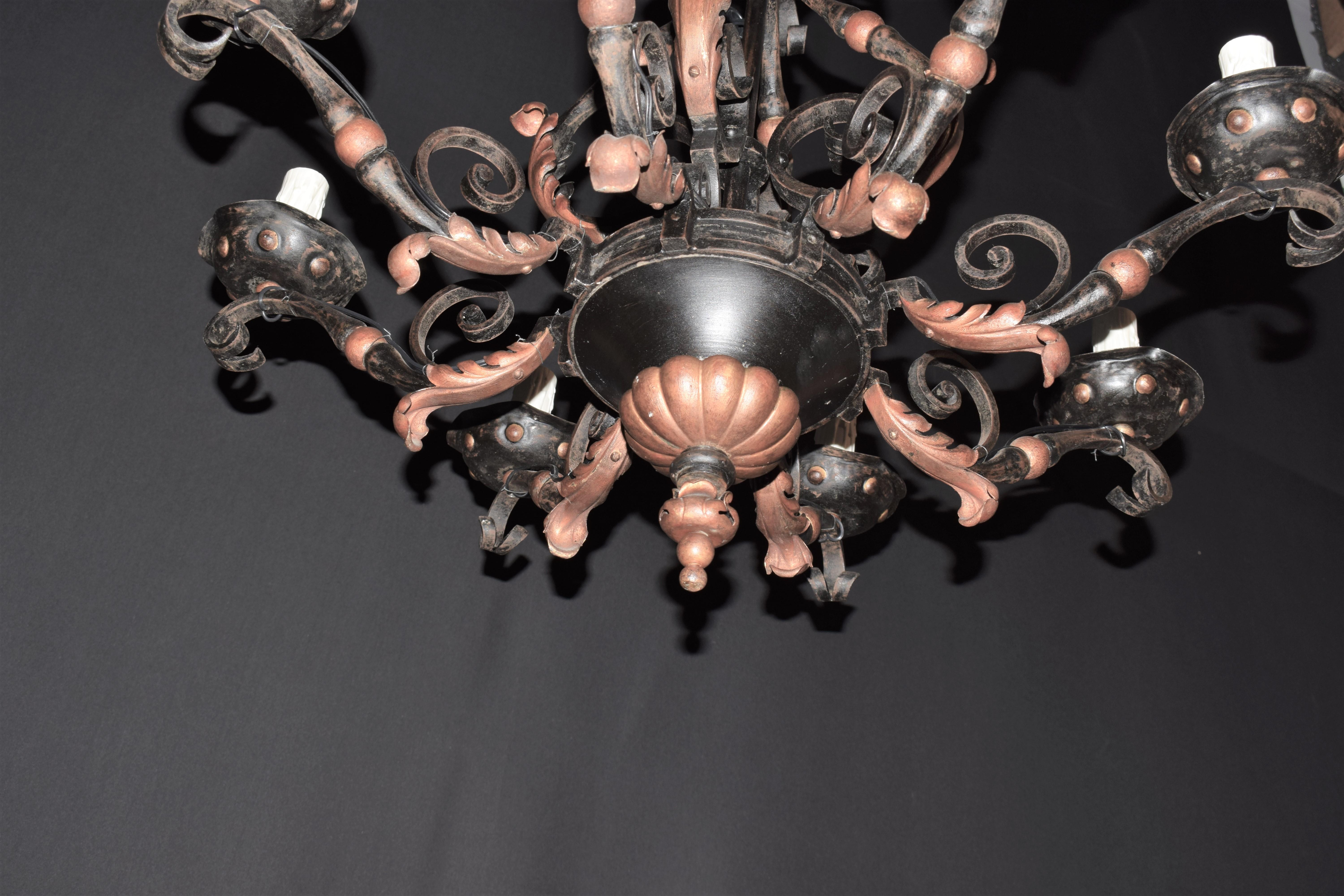 Araña de hierro estilo Luis XV en venta 4