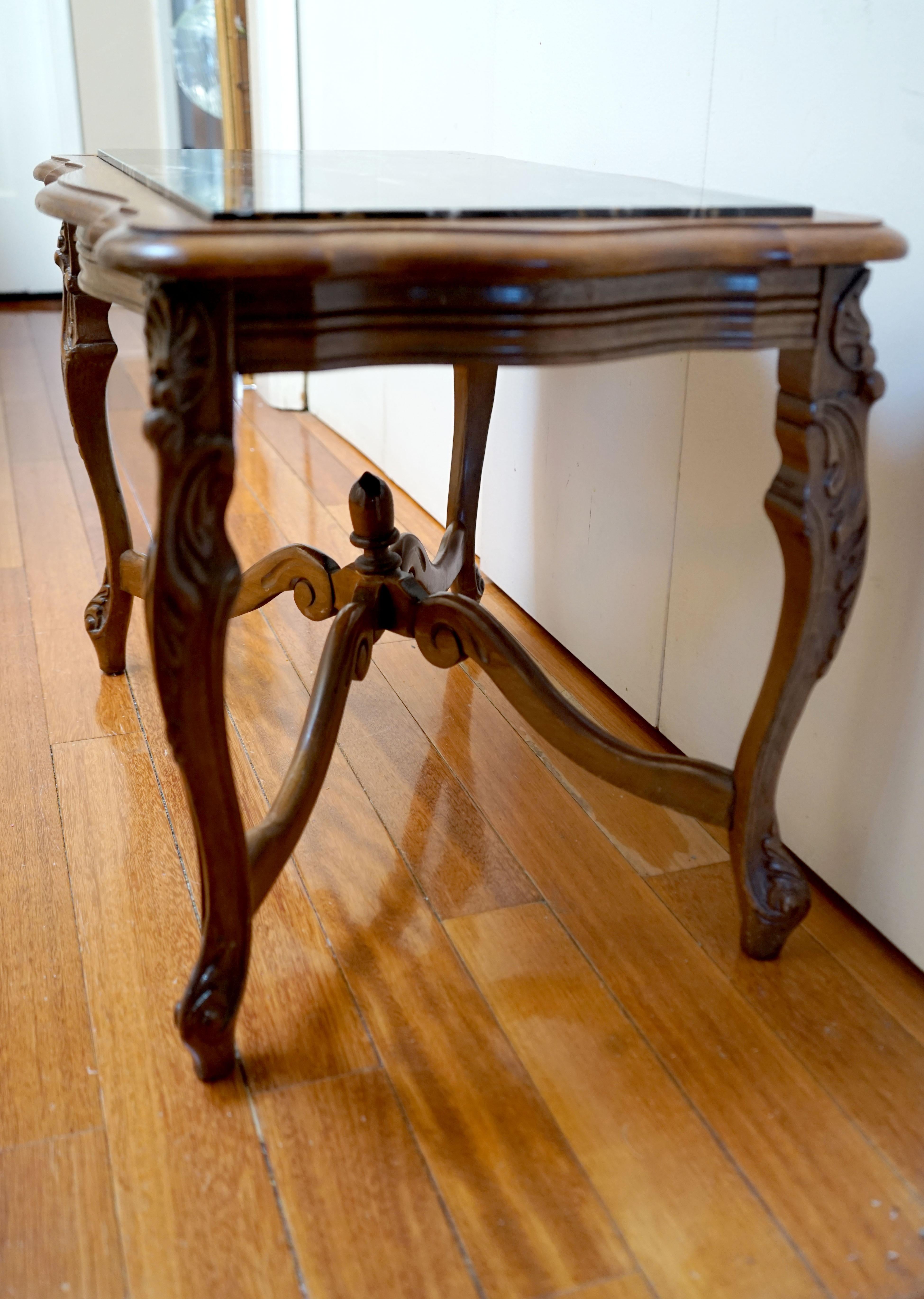 Louis XV Style J.B Van Sciver Co., Walnut Low Table with Marble Top In Good Condition For Sale In Lomita, CA
