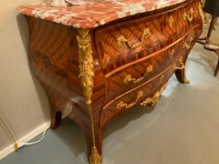 Louis XV- Style kingwood and parquetry commode/chest