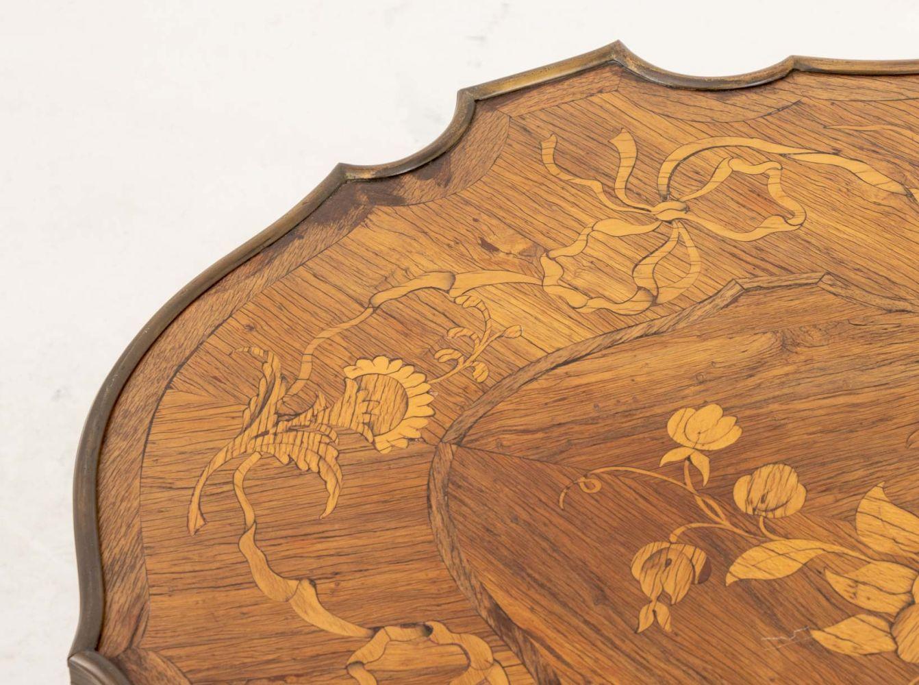 Louis XV Style Kingwood Marquetry Coffee Table In Good Condition For Sale In Astoria, NY