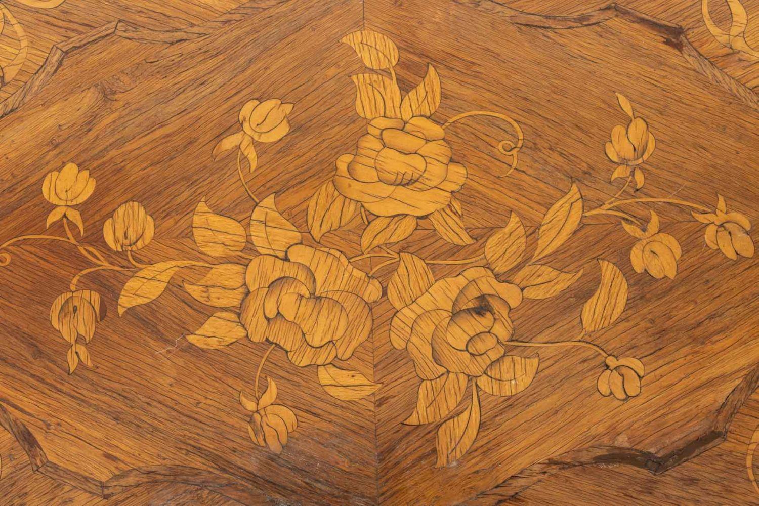 19th Century Louis XV Style Kingwood Marquetry Coffee Table For Sale