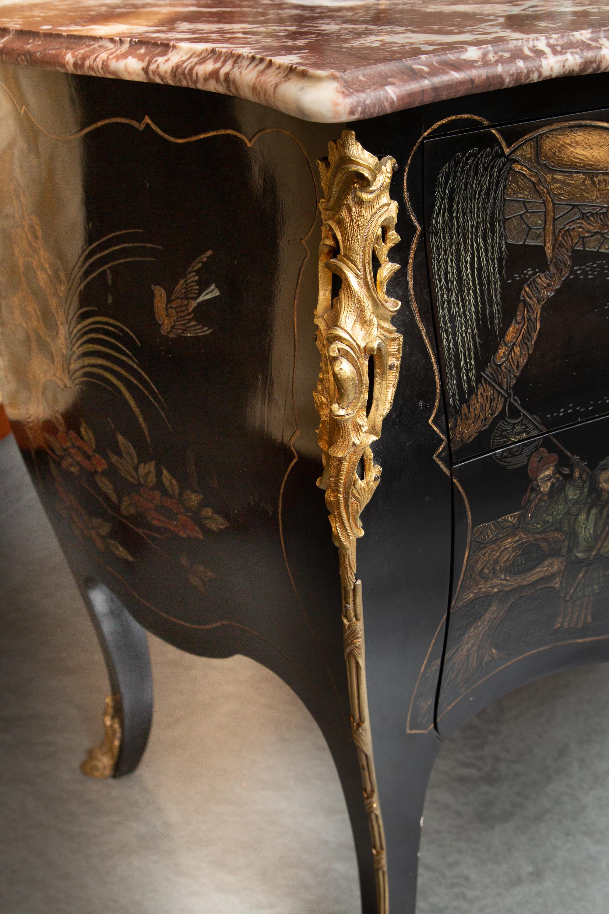 20th Century Louis XV Style Lacquered Chinoiserie Commode