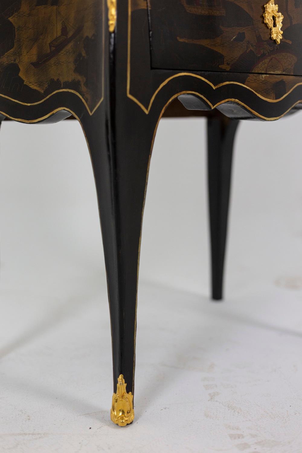 Louis XV Style Living Room Table in Chinese Lacquer, circa 1880 For Sale 6