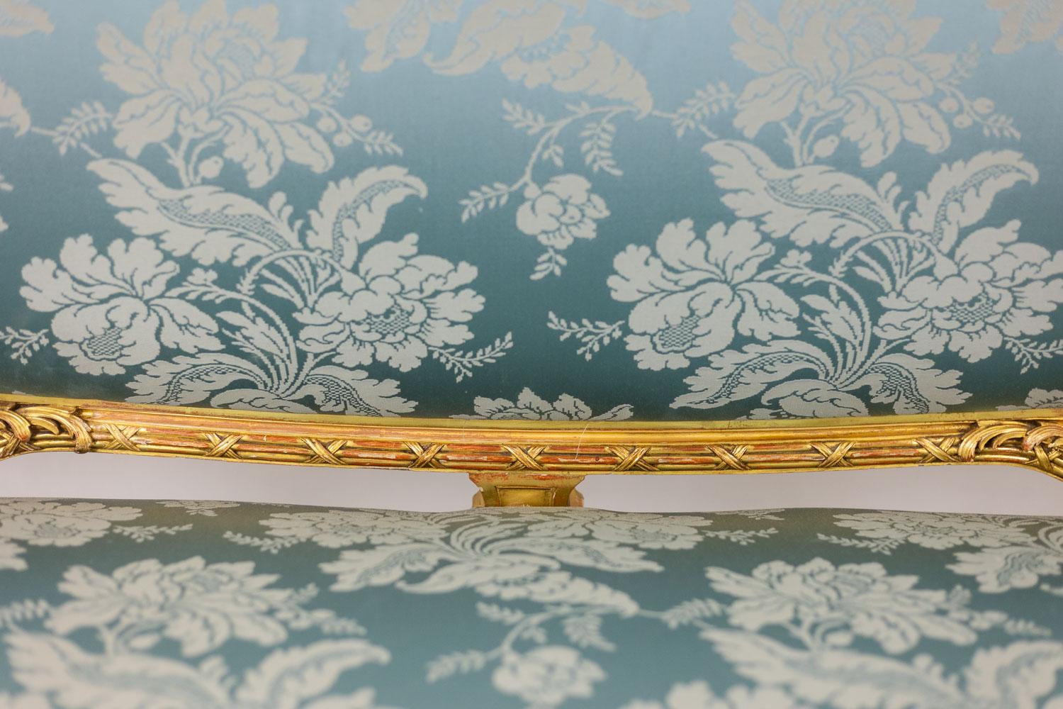 salon de style Louis XV avec cadre en bois doré. Circa 1880. en vente 6