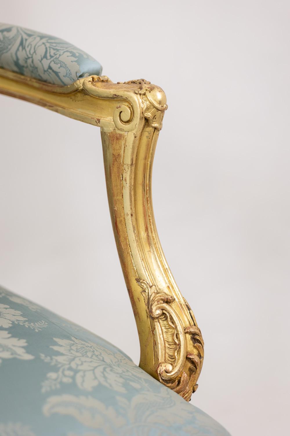 salon de style Louis XV avec cadre en bois doré. Circa 1880. en vente 10
