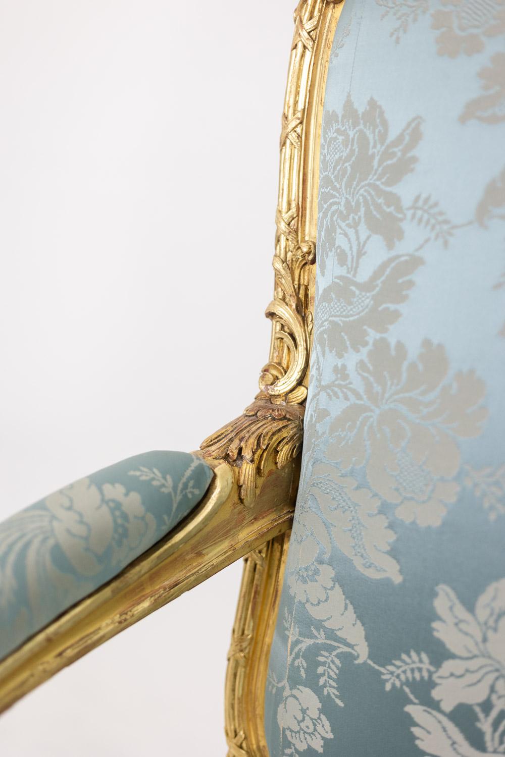 salon de style Louis XV avec cadre en bois doré. Circa 1880. en vente 11