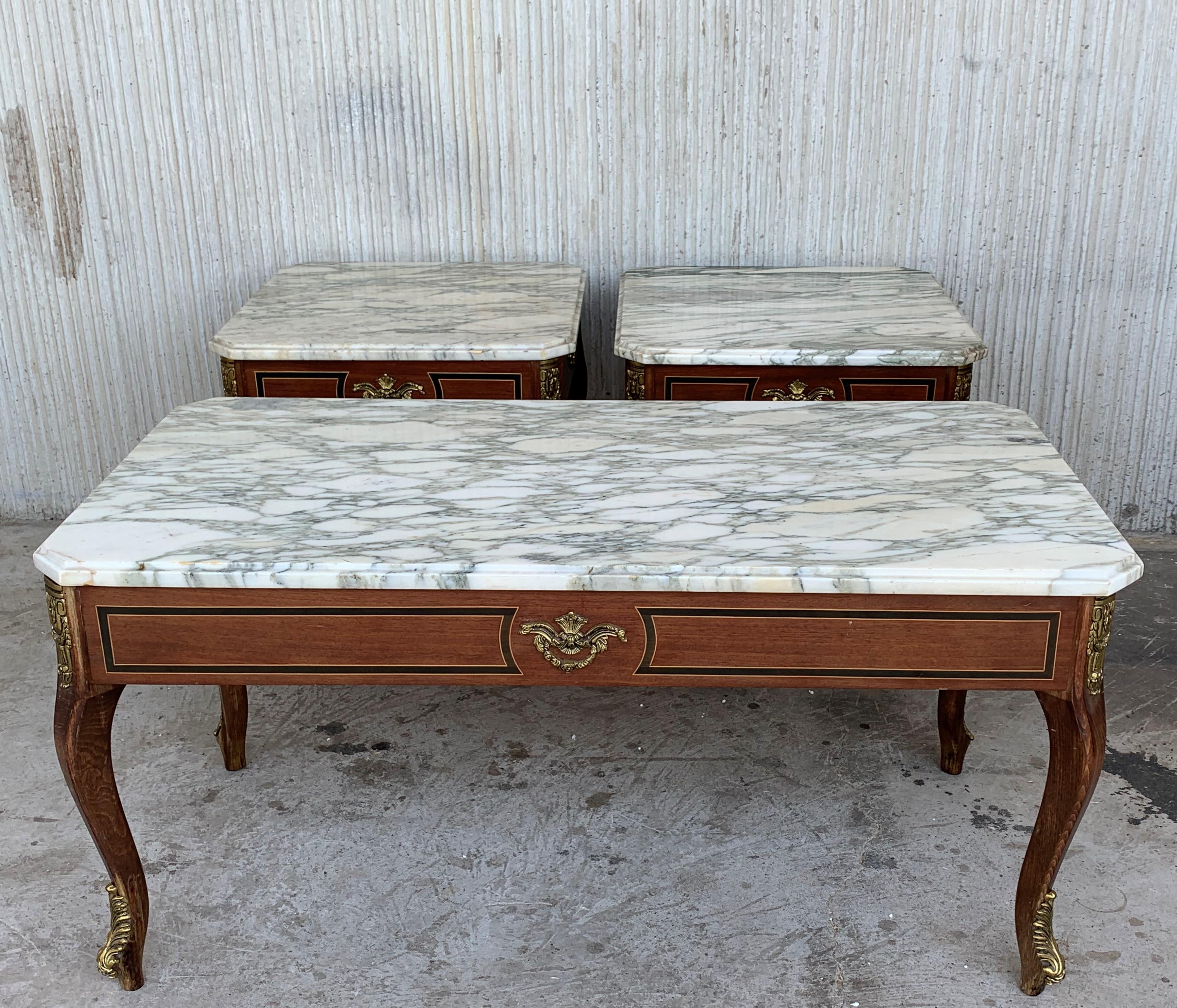 Louis XV Style Mahogany and Marble-Top Set of Three Coffee Table with Bronze 3