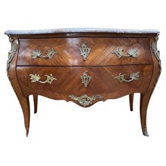Commode en marqueterie de style Louis XV avec son plateau en marbre du Languedoc, 19e siècle