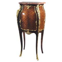 Meuble d'Appui im Louis XV.-Stil mit Intarsien und vergoldeter Bronze