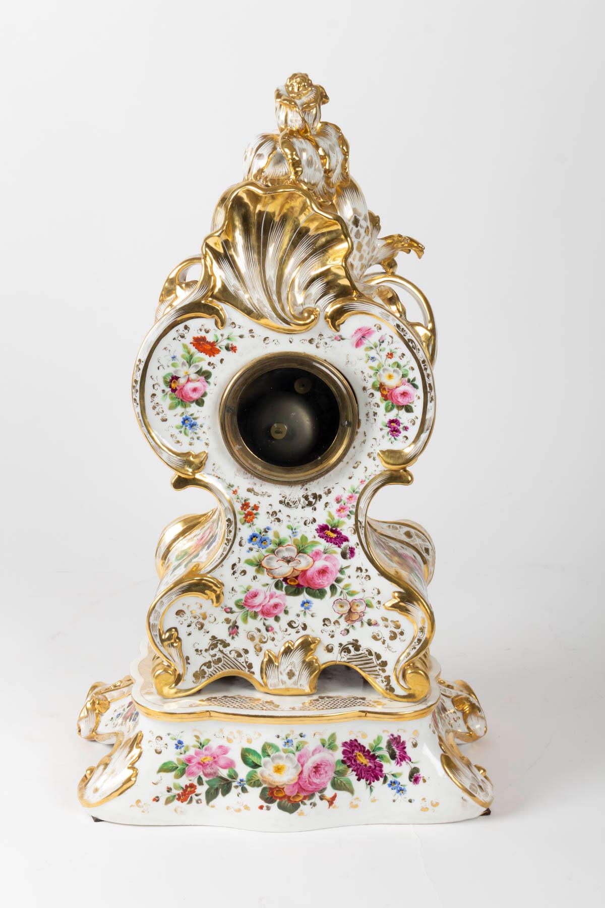 Louis XV Style Napoleon III Clock by Jacob Petit in Porcelain of Paris In Good Condition In Saint-Ouen, FR