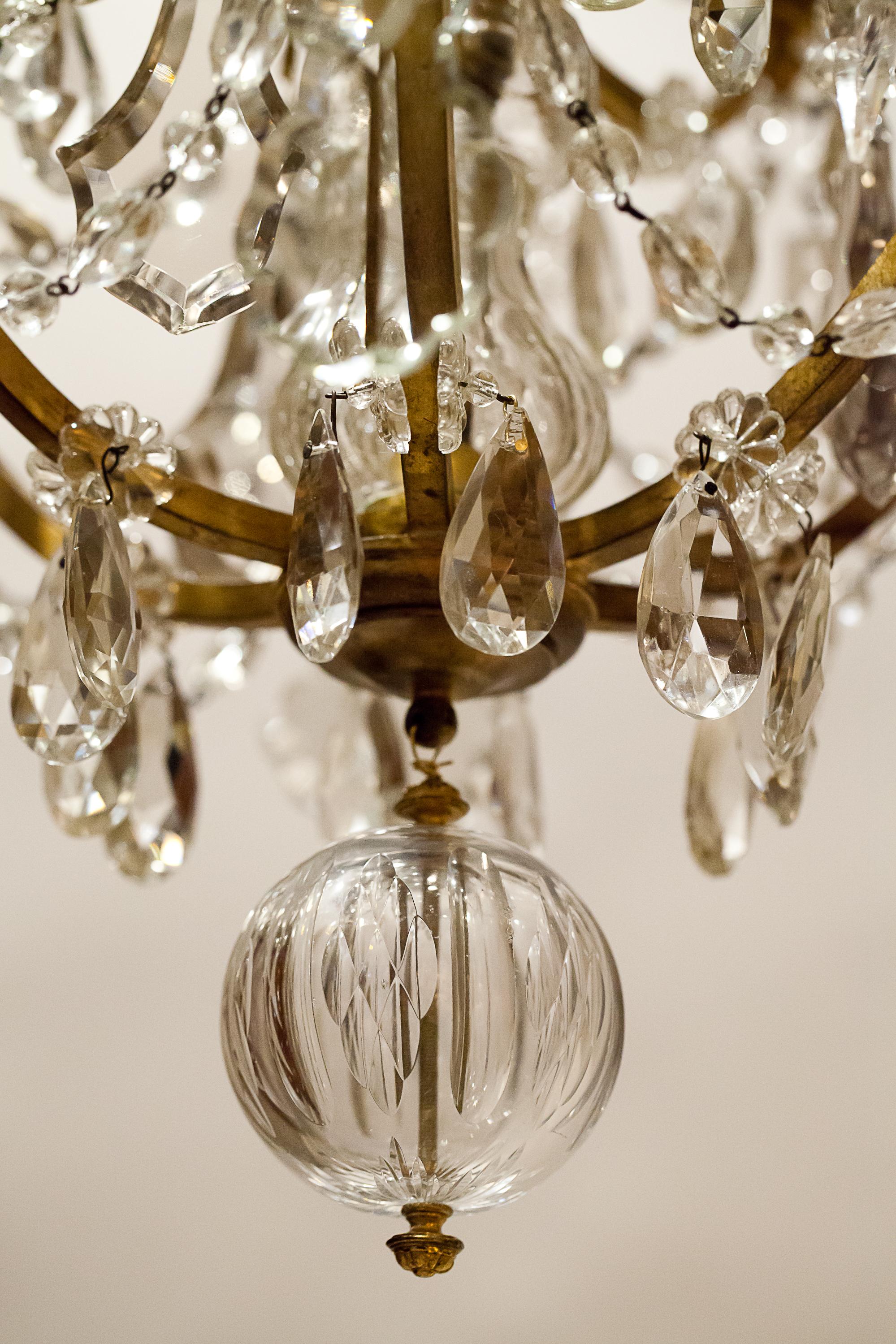Louis XV Style Nine-Light Gilt Bronze and Crystal Chandelier, circa 1880, France For Sale 7