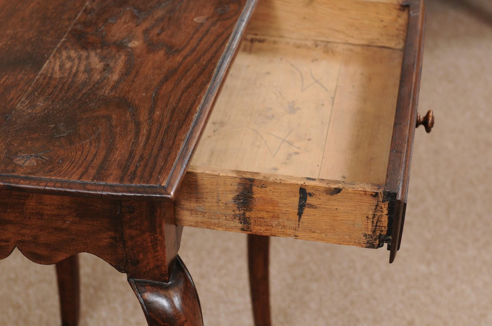Louis XV Style Oak Side Table with Drawer & Cabriole Legs, France 19th Century For Sale 4
