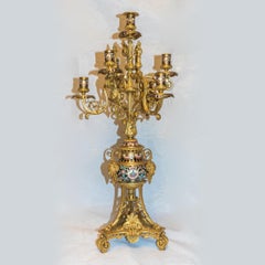 Sechs-Licht-Kandelaber im Stil Louis XV. aus Goldbronze und Champlev-Emaille