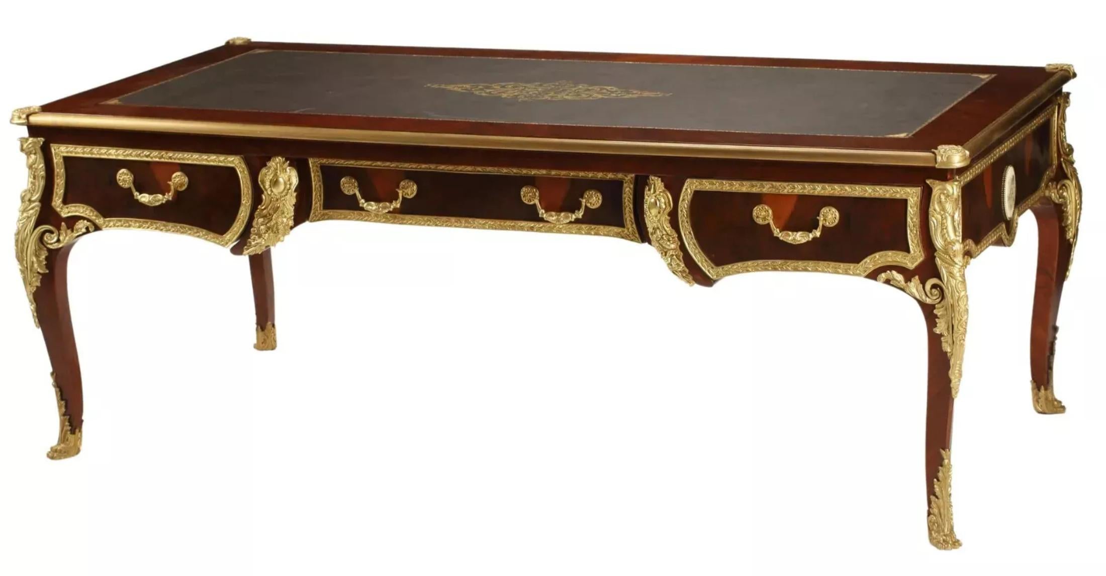 Schreibtisch im Stil von Louis XV., Goldbronze-gefasst, Bronze-Dore, Bureau-Teller, Schreibtisch! (Französisch) im Angebot