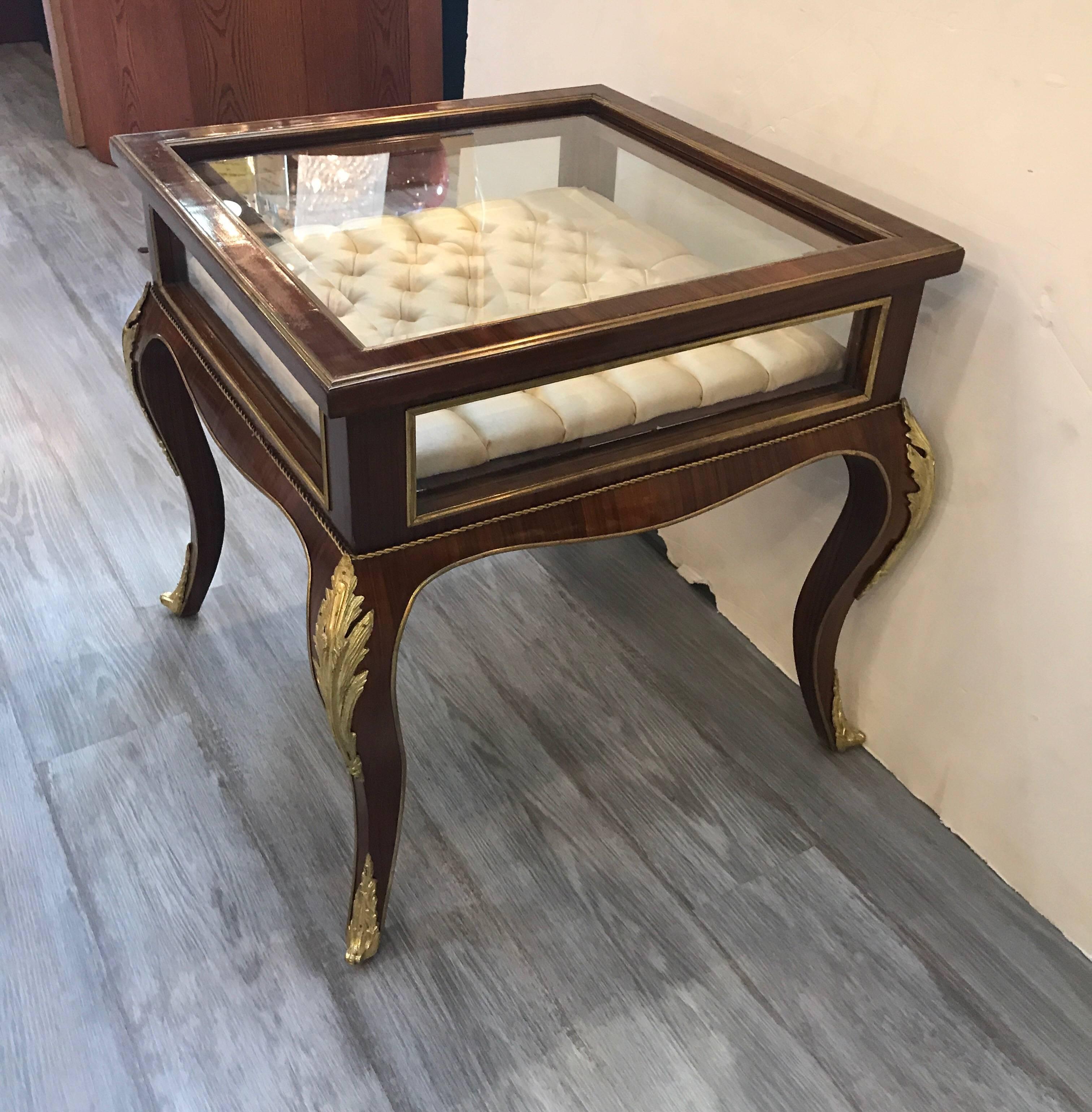 antique vitrine table