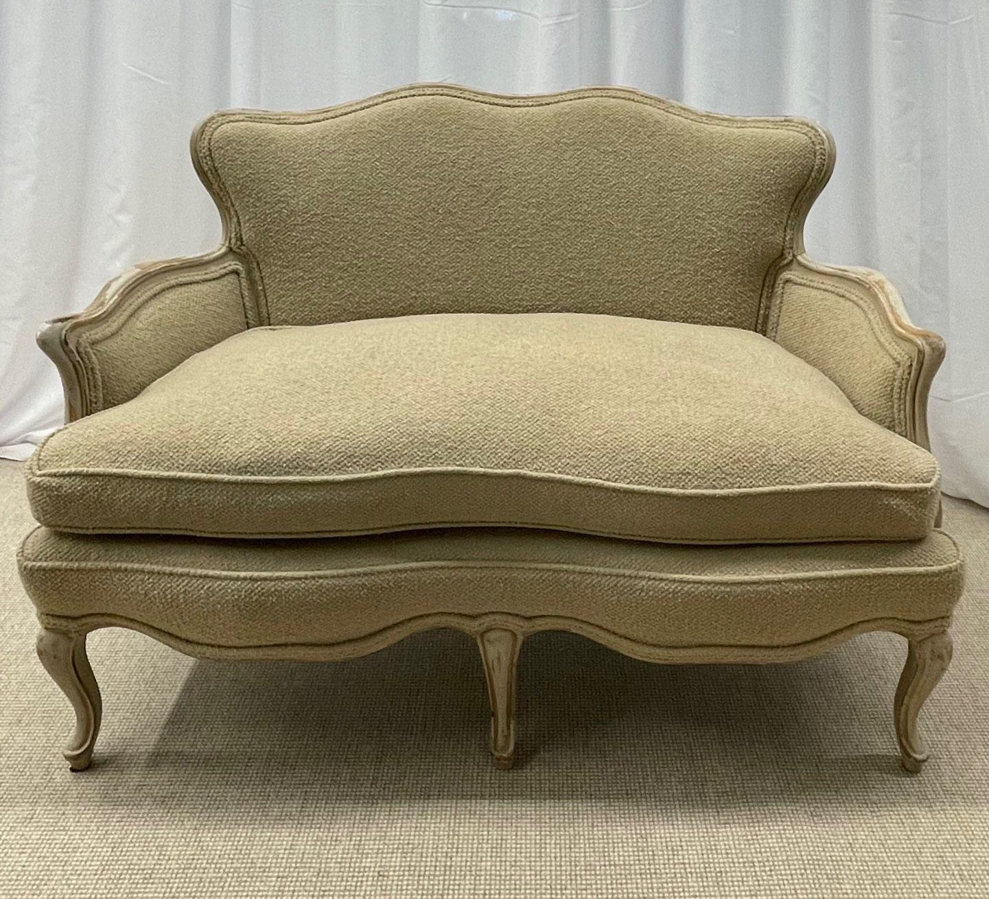 Louis XV Style, Gustavian, Sofa, Beige Boucle, Beige Wood, 1930s In Good Condition For Sale In Stamford, CT