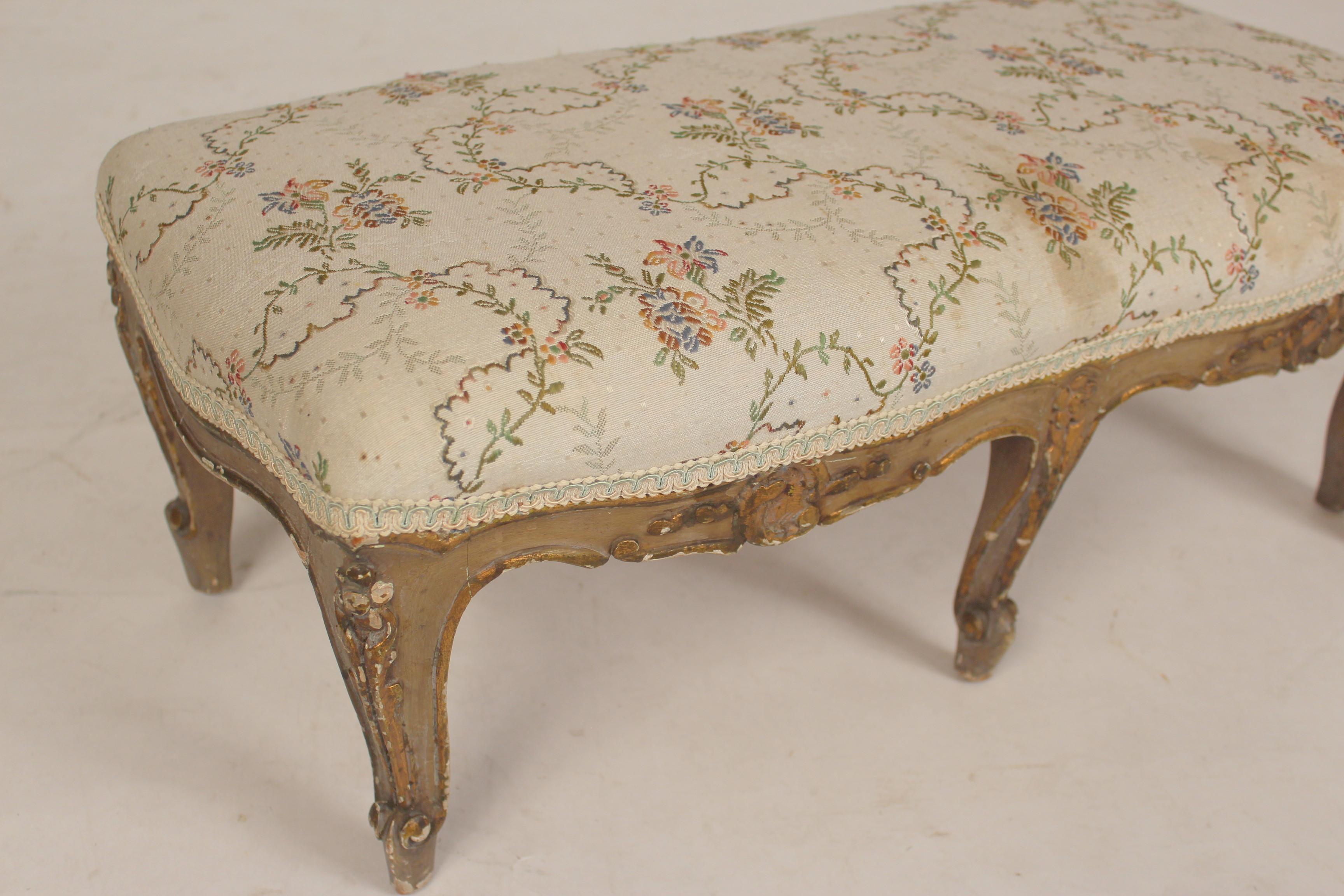 Louis XV Style Painted and Gilt Decorated Footstool For Sale 3