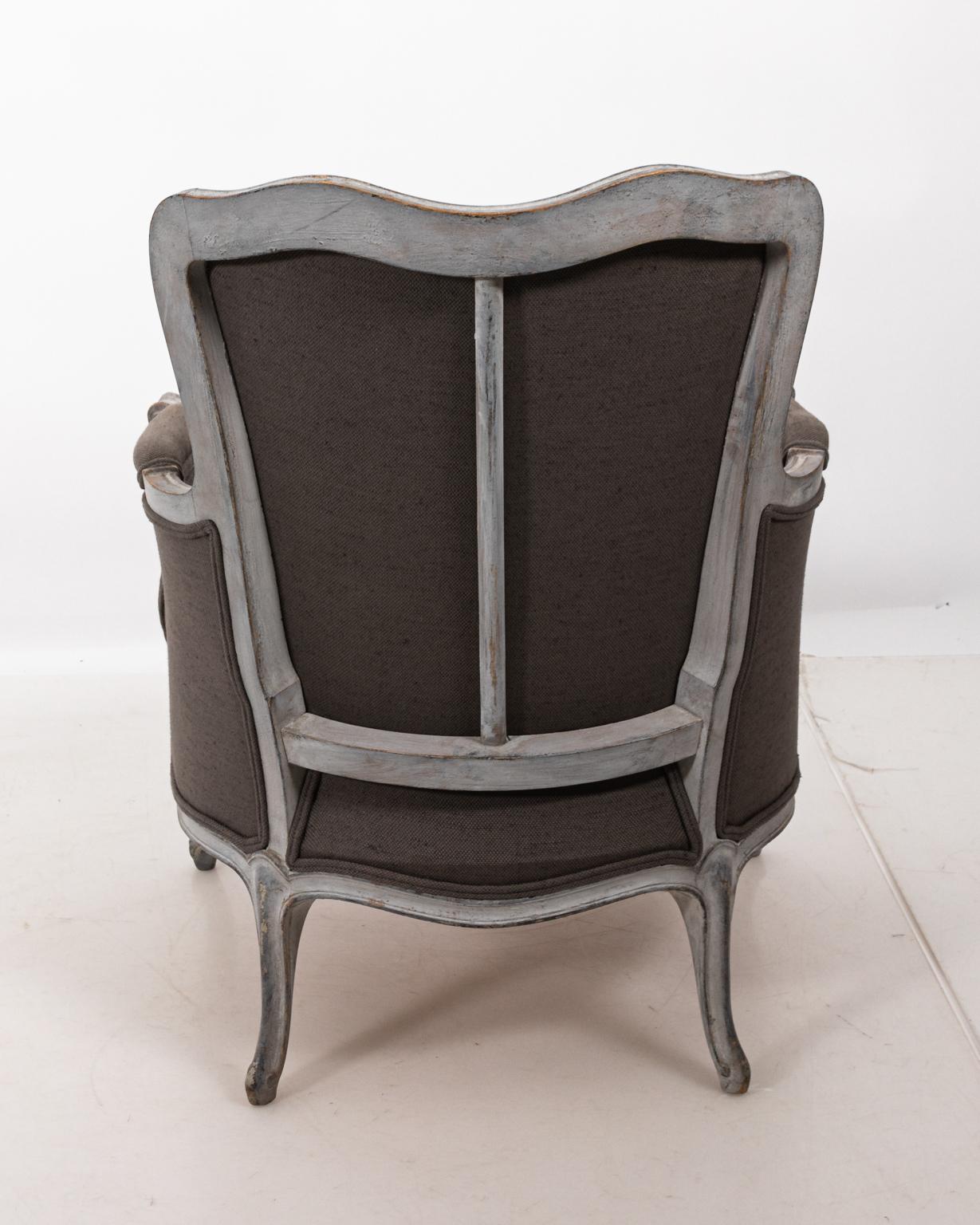 Louis XV Style Painted Bergère Armchair In Good Condition In Stamford, CT