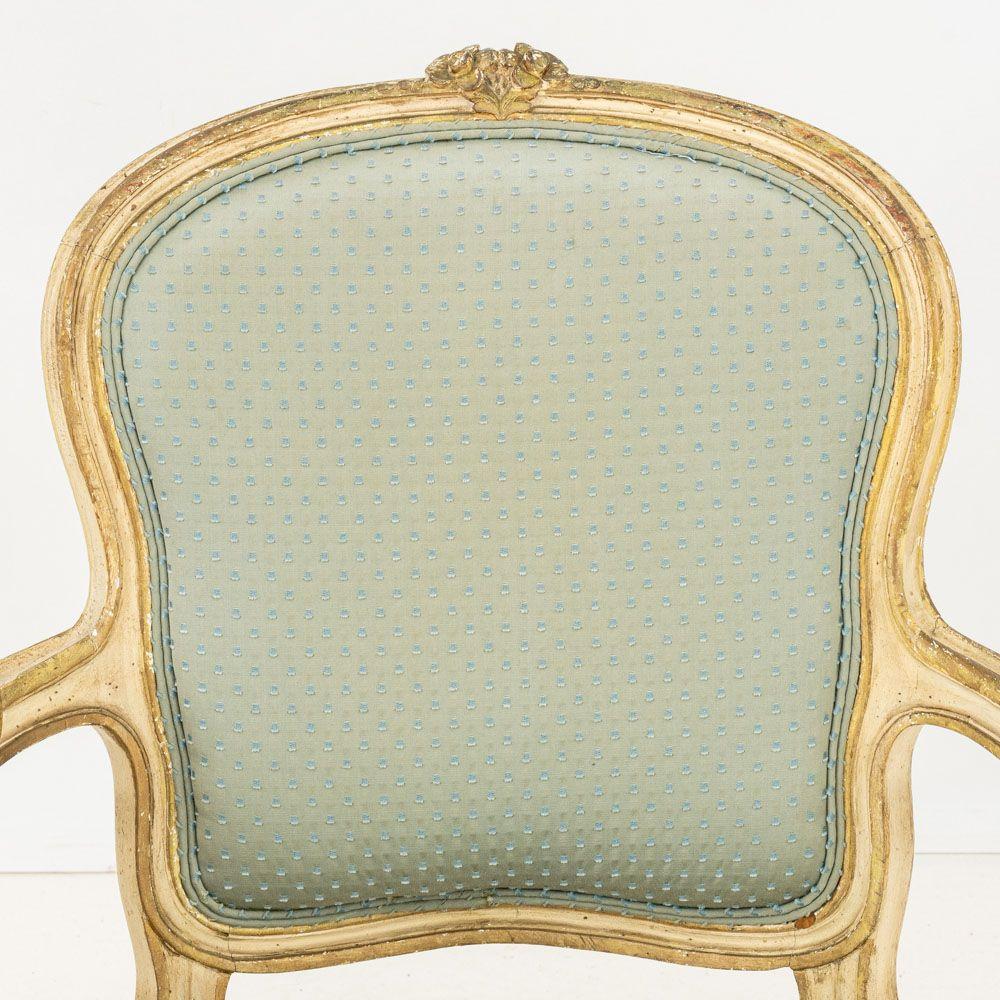 Gemalte Fauteuils im Stil Louis XV, Paar (Louis XV.) im Angebot
