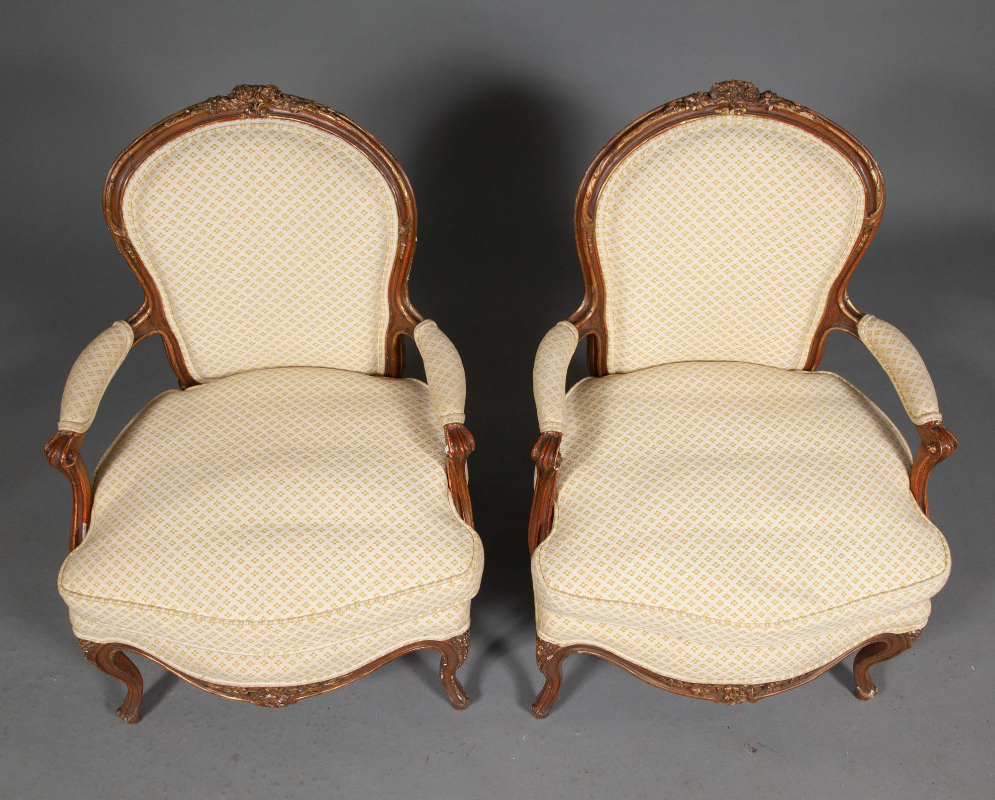 Louis XV Style Pair 19th Century French Bergères Armchairs For Sale 1