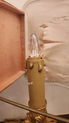 Paire de candélabres en bronze de style Louis XV