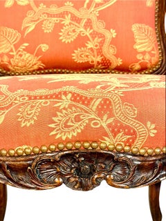 Louis XV Stil Paar geschnitzte Nussbaum Beistellstühle, Frankreich um 1880