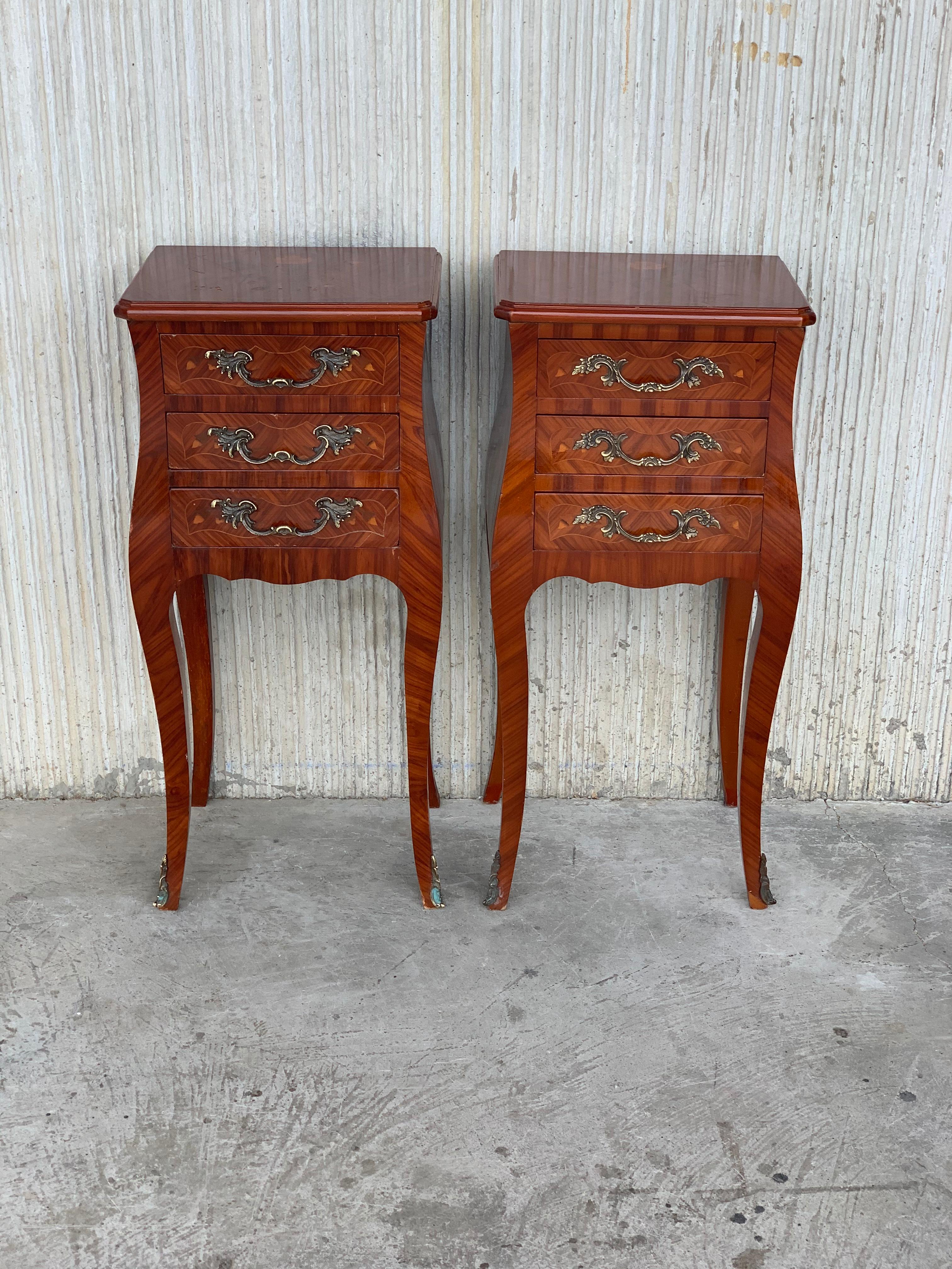 20th Century Louis XV Style Pair of Marquetry Nightstands with Three Drawers & Cabriole Legs